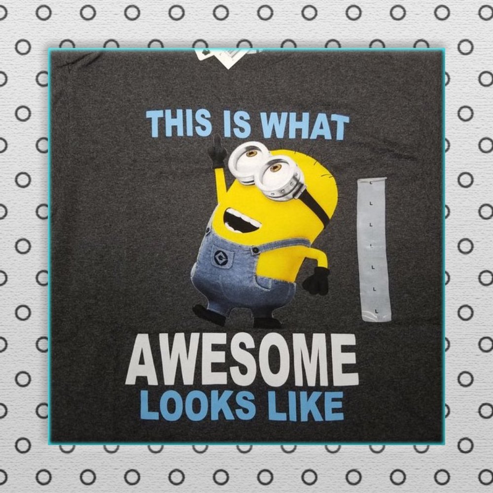 Minions 'Awesome' Boys Large T-Shirt | NEW